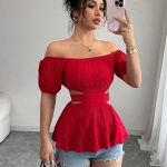Vibrante Cutout Top