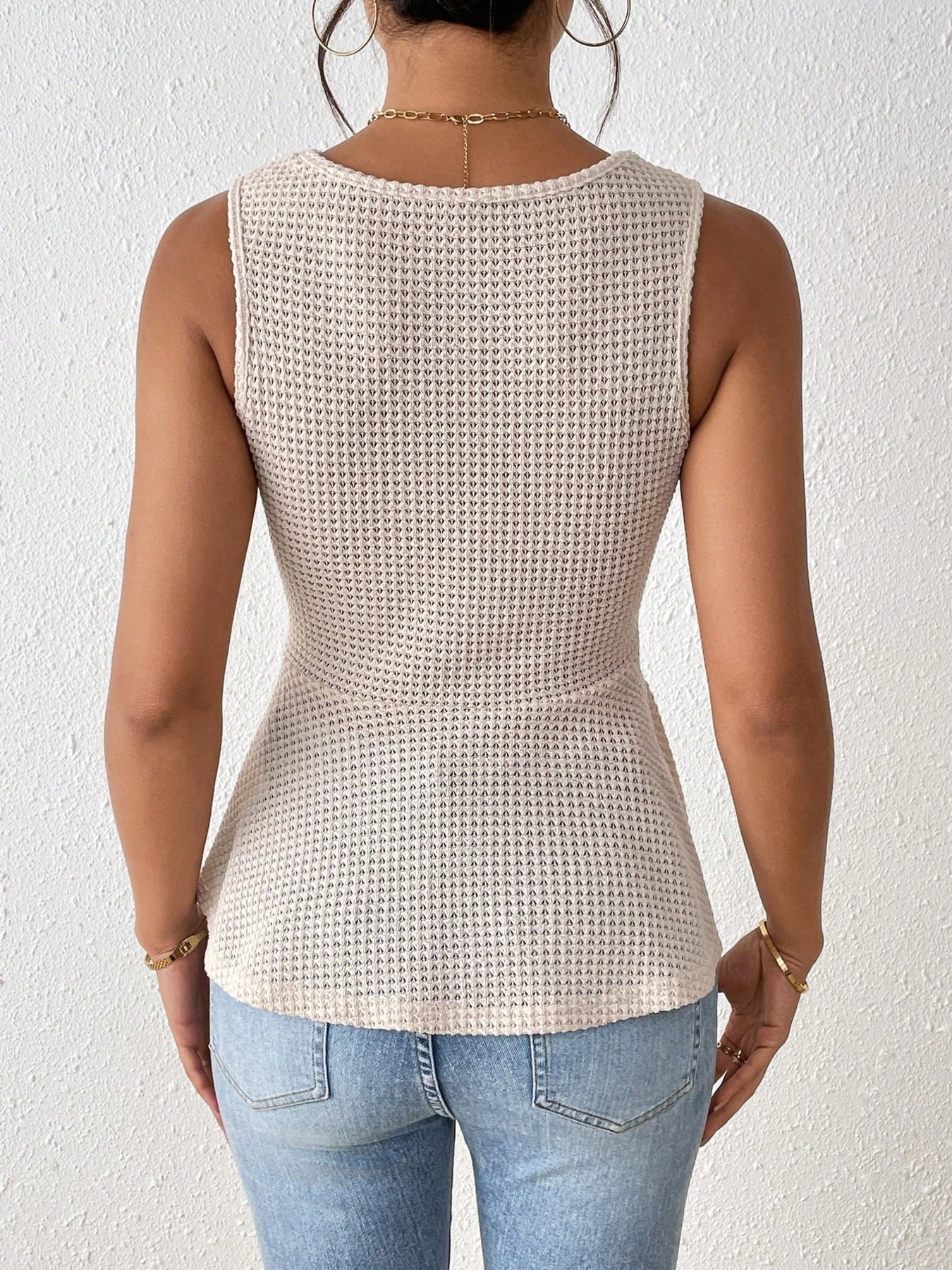 EEskiTwistFrontTexturedPeplumTankTop1